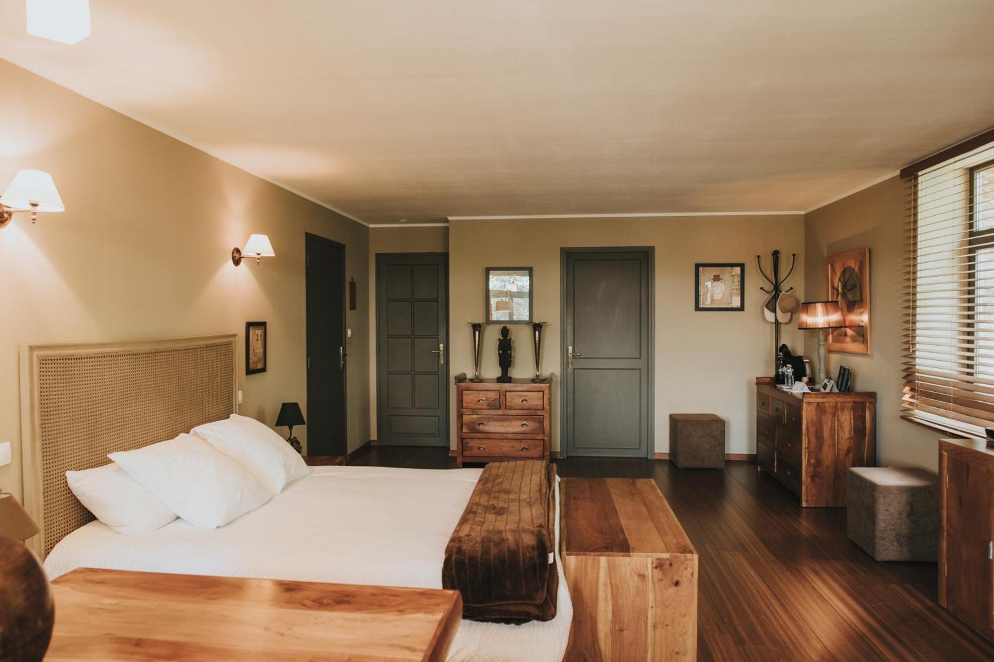 Logis Hotel-Restaurant - Le Moulin D'Artres Kültér fotó